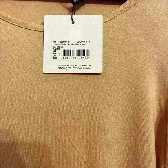 Missguided peach bodycon  dress - Picture 2 of 3